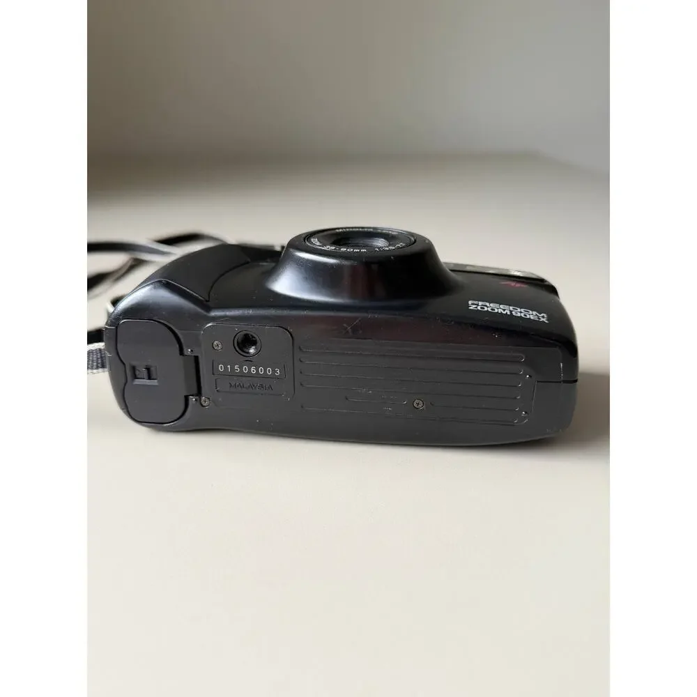 Minolta Freedom Zoom 90EX Point And Shoot 35mm Film Camera Riva Zoom 90s WORKS